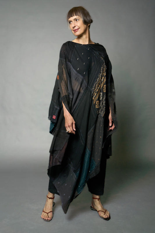 MOSAIC TILE PATCH KANTHA DOUBLE SCARF PONCHO - mt1j112-blk -