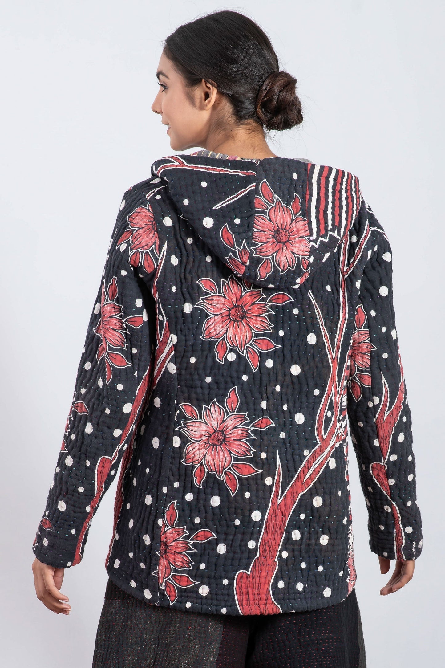 QUILTED VINTAGE COTTON KANTHA HOODED FIT JKT - cq5054-0005l -
