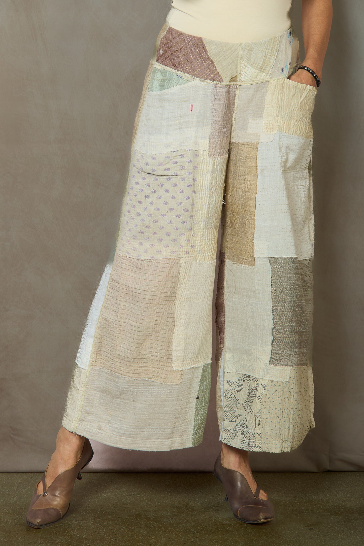 MOSAIC FRAY PATCH KANTHA MID RISE WIDE LEG PANTS - zb2665-ivy -