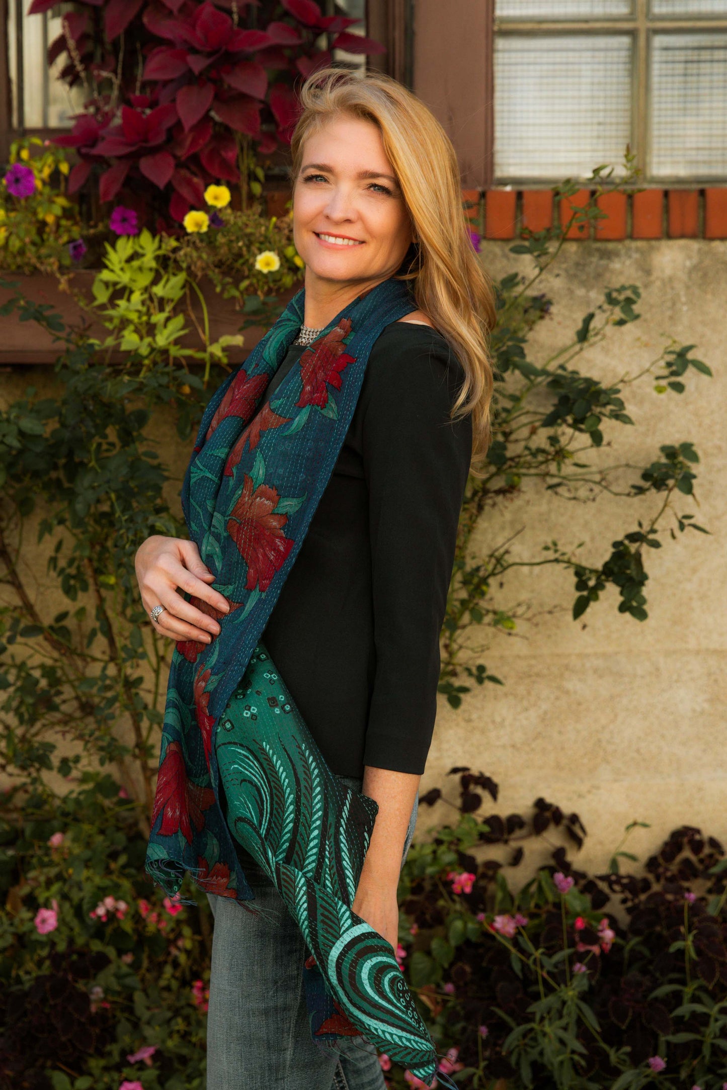 VINTAGE SILK GEORGETTE COTTON KANTHA SCARF SHORT - gc2805-tel -